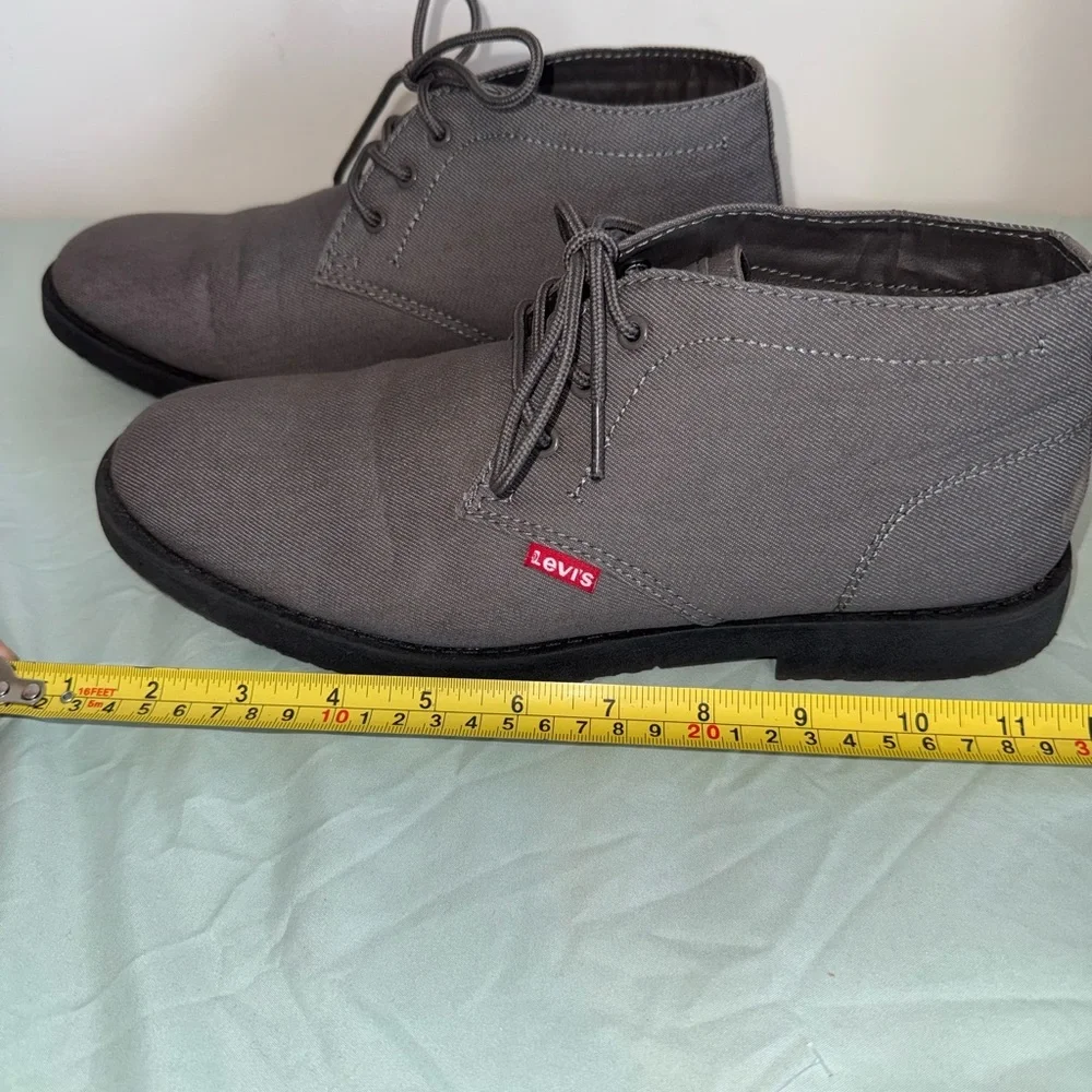 Levi's Gray Chukka Boots for Men Size 9.5